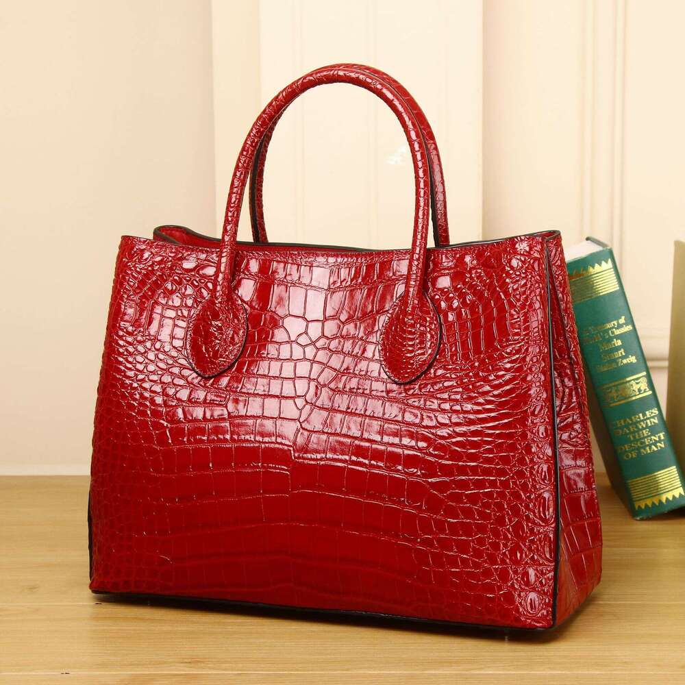 Large Pattern Crocodile Belly Capacity Top Layer Cowhide Handbag Shoulder Crossbody Fashionable Women's Bag