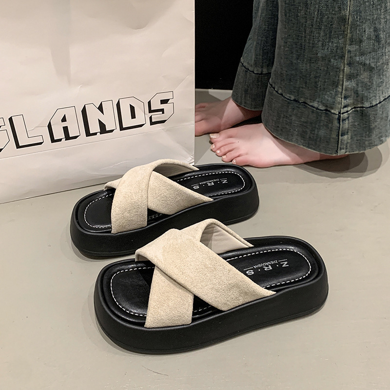 Ddmyoutdoor Thick Soled Women S Summer Outdoor Slippers New Style High End Fashion Wrinkled One Strap Sandals To Match Skirts Outdoor Shoes