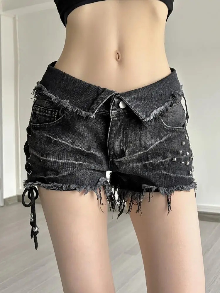 Punk Style Rivet Stitching Denim Shorts Black Low Rise Skinny Lace-Up Short Jeans Women Gothic Streetwear Y2K Distressed Shorts 250613