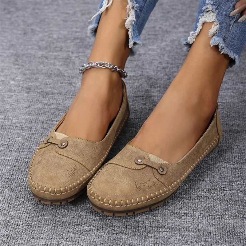 Large Size 44 Women Shoes Vintage Handmade Womens Flats Casual Shoes Ladies Flat Shoes Comfortable Slip Female LoafersXJ250614