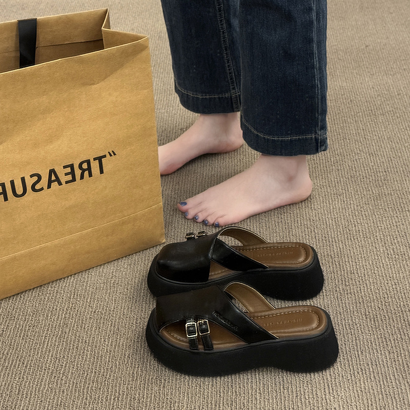 Ddmyoutdoor Ddmyoutdoor Trendy Soft Sole Women S Slippers For Summer New Casual Versatile Roman Flat Beach Shoes Elegant Closed Toe Slides Outdoor Out