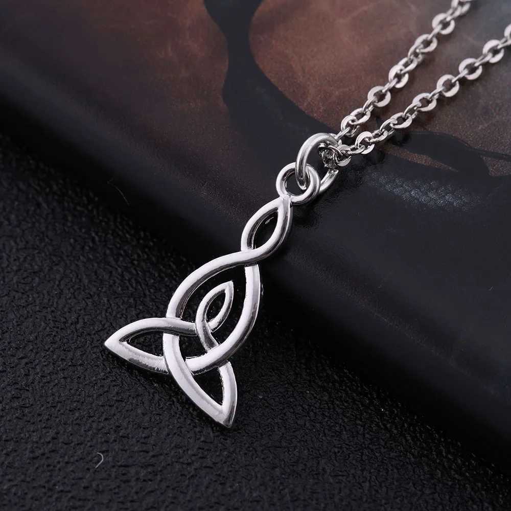 Skyrim Viking Celtics Knot Geometric Pendant Necklace Antique Sliver Triquetra Chain Necklace Amulet Jewelry Gift for Women Z250614
