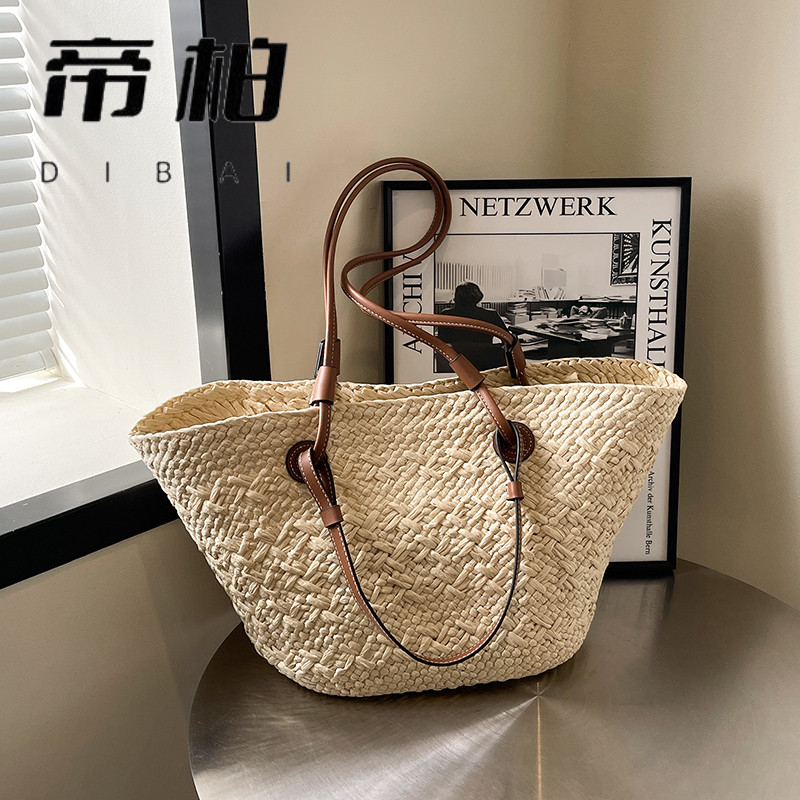 Hot Free Shipping Lafte Grass Hand Woven Straw Woven Tote Bags for Women Shoulder Raffia Bag Rattan Large Shopping Basket Beach Bag Luxury Crochet Han