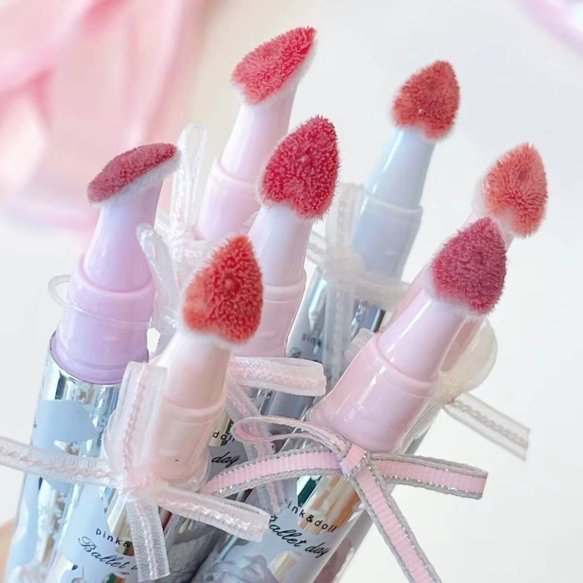 FLORTTE Little Bow Collection Film-forming Lipgloss Non-Stick Glaze Liquid Lipstick Lip Plumper Natural Gloss Finish happy