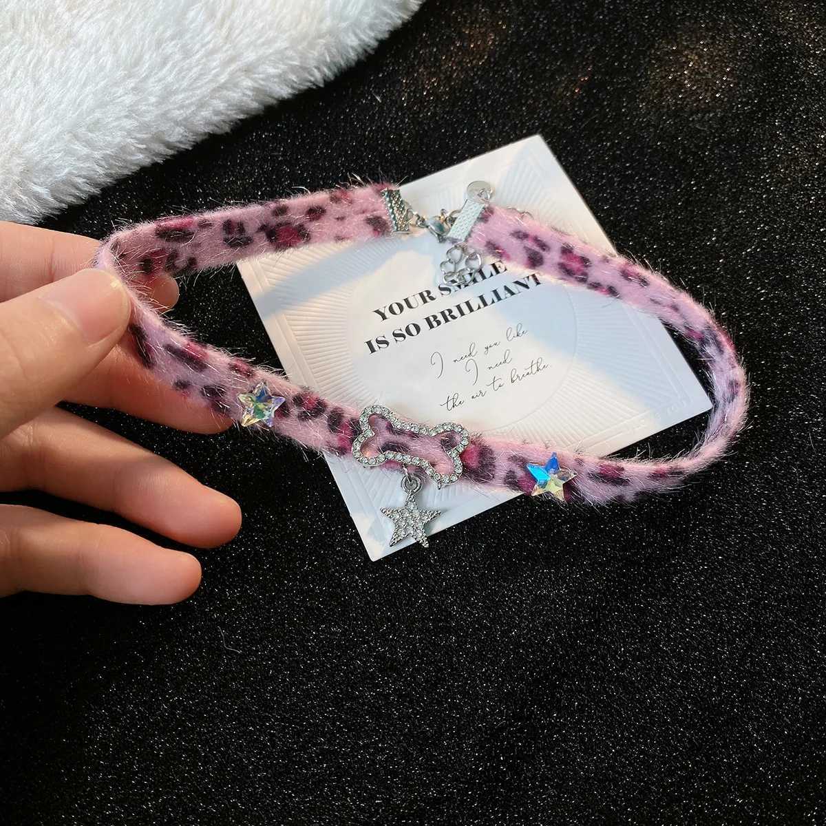 Plush Leopard Bone Necklace Choker Korean Kawaii Fashion Star Pendant Necklace Harajuku Sexy Accessories Women Y2K Jewelry Gift Z250614