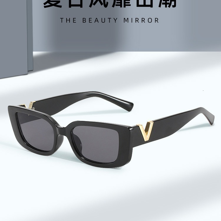 New Style Free Delivery Designer Bag Fashion Trend 2025 New Small Frame Sunglasses, Internet Celebrity Instagram Same Style Glasses, Premium Sensation Glasses