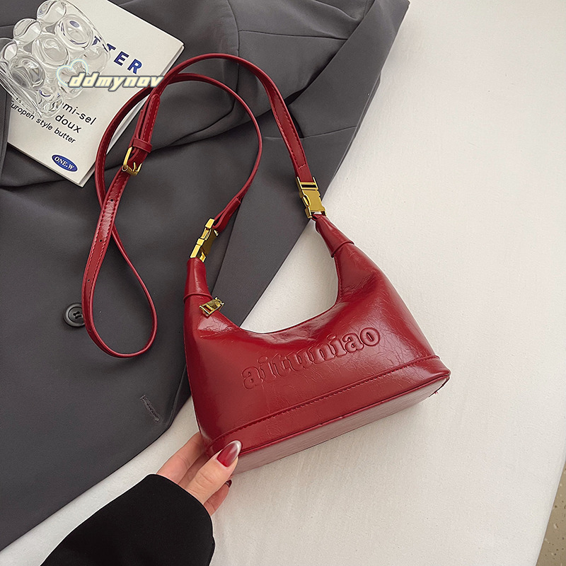 Red Small for Women 2025 New Fashion Trend Versatile Crossbody Super Popular Handheld Dumpling Bag ddmynov