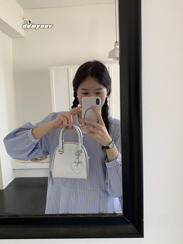 Rourou Chen Whiterm Korean Niche Design Women's New Cute Handheld Shell Single Shoulder Crossbody Small Bag ddmynov