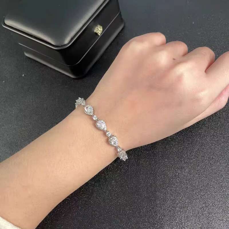 New Iced Out 925 Sterling Silver Heart Shape Moissanite Bracelet Trendy Men Hip Hop Jewelry Moissanite Cuban Link Chain