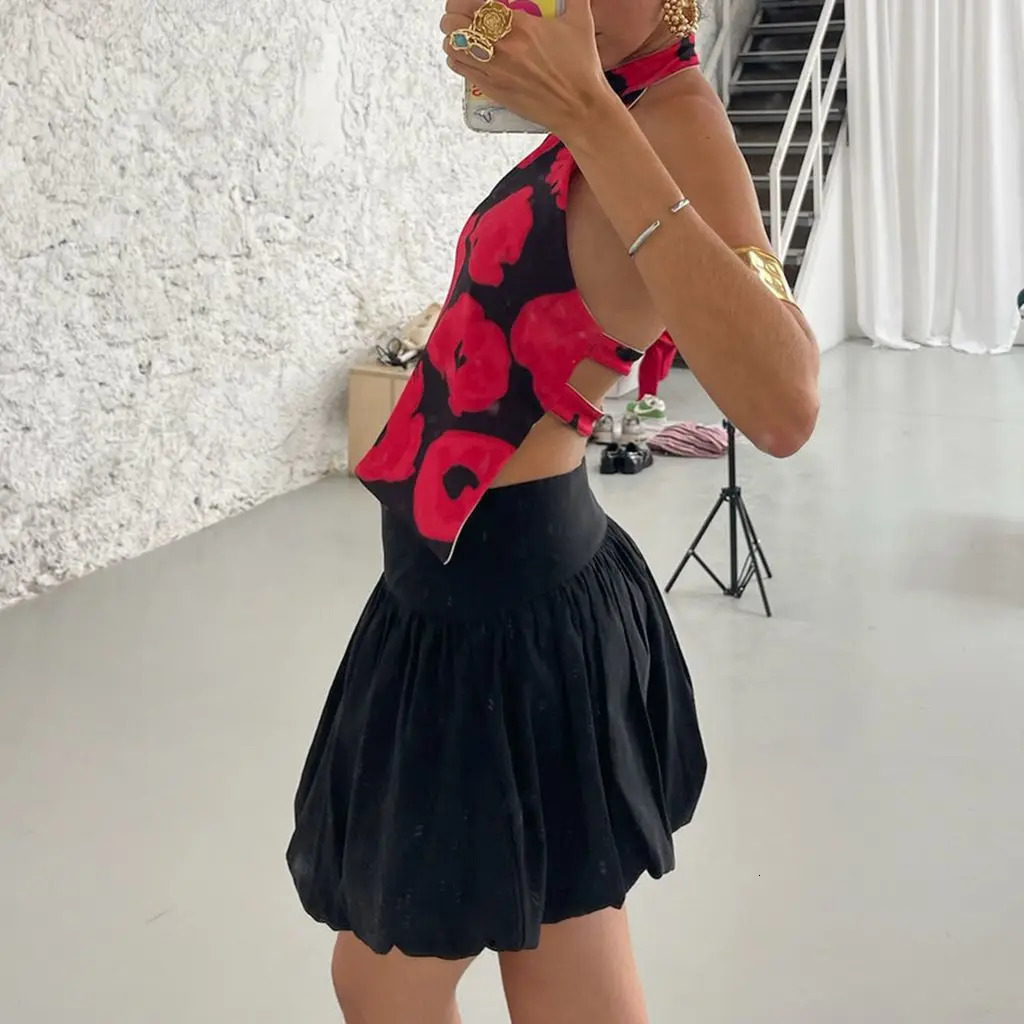 Combhasaki Womens Y2K Button Closure Halter Neck Crop Tops Sleeveless Backless Aesthetic DotsTiedye Flower Print Summer Vests 250611