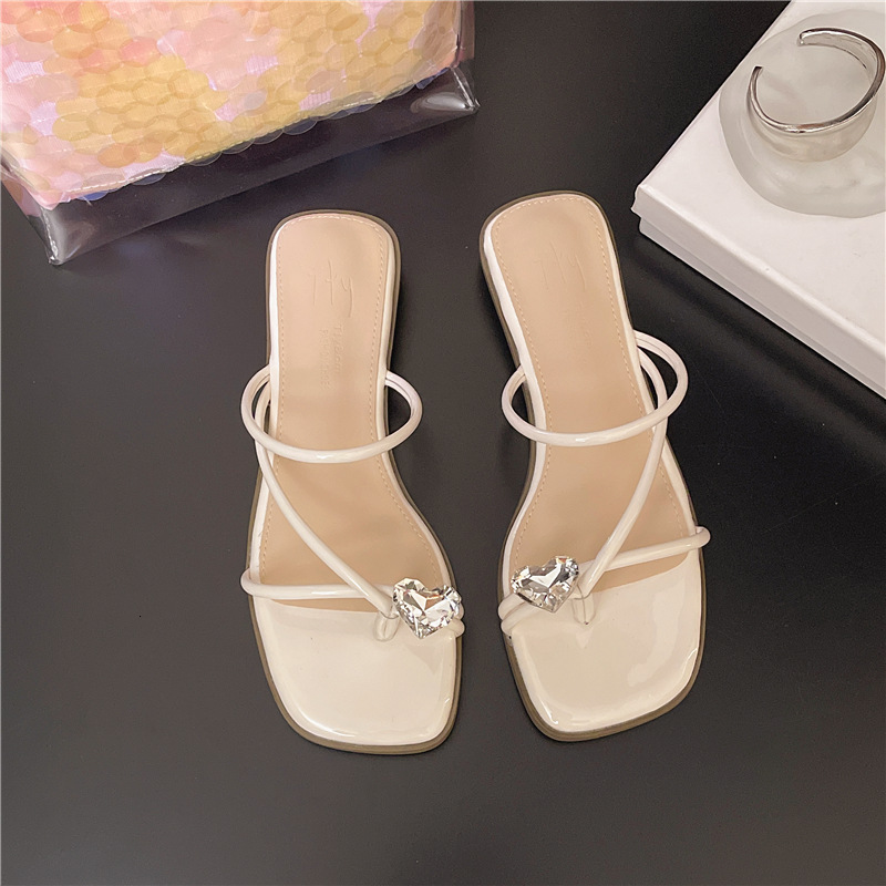 Ddmyoutdoor Flat French Style Small Fairy Shoes Fashion Outdoor New Summer Elegant Toe Clip Sandals Outdoor Shoes