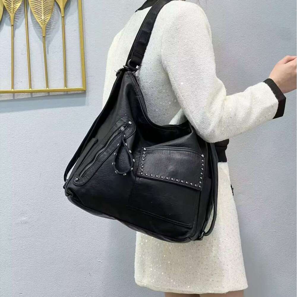New Large Capacity Women's Trendy Fashionable Shoulder Versatile Backpack Soft Leather Crossbody Bag