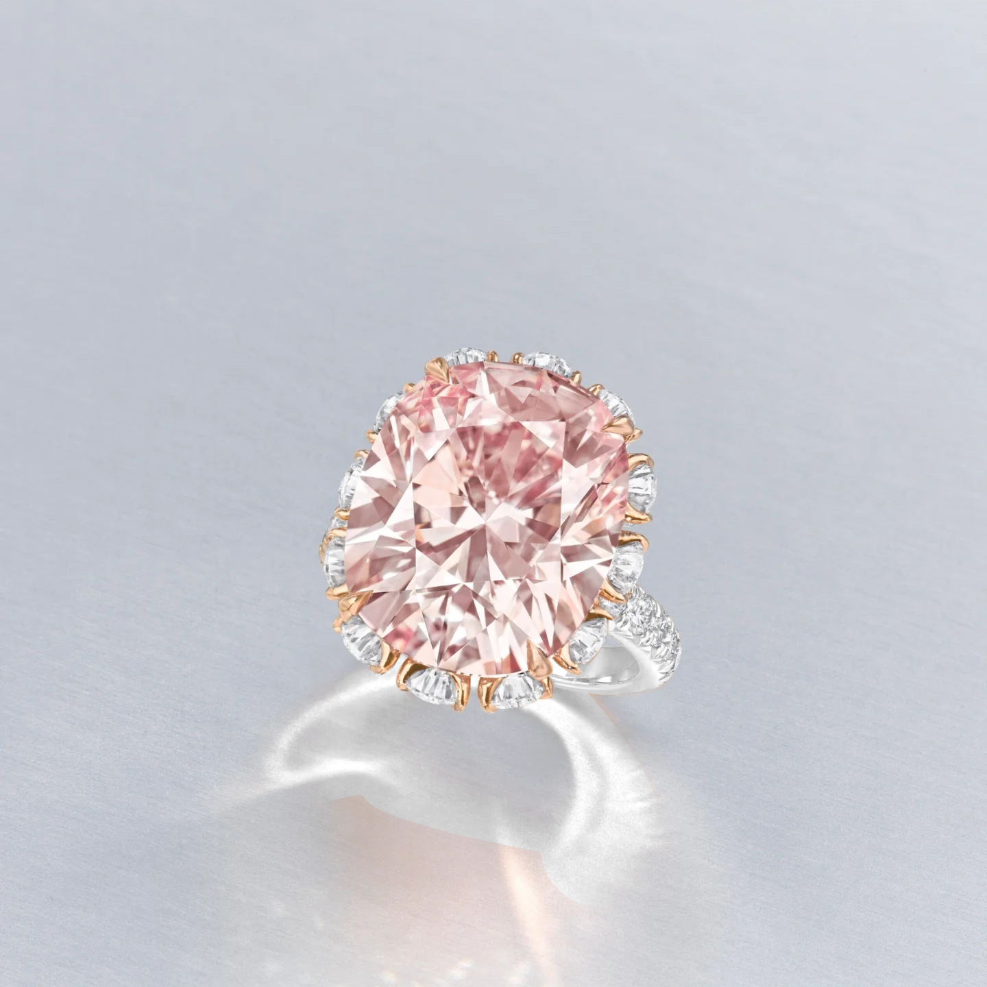 2025 Handmade Gorgeous Sparkling Luxury Jewelry 925 Sterling Silver Large Dove Egg Ice Cushion Cut Lab Moissanite Diamond Lady Women Wedding Bride Ope