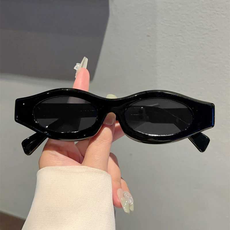 KAMMPT Oval Sunglasses 2024 New Fashion Vintage Candy Color Beach Vacation Shades Women Retro Vintage Brand Outdoor Sun Glasses Z250614