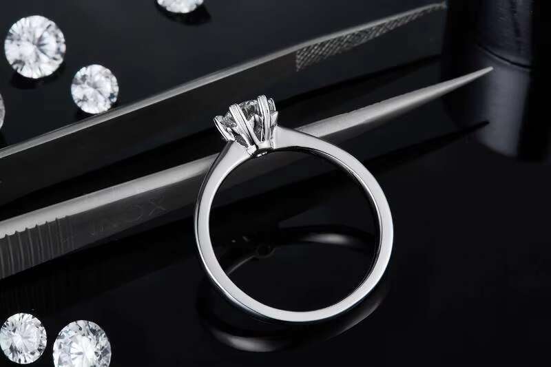 Custom Promise Rings Classic 925 Sterling Silver 1CT Heart Claw Setting 925 Moissanite Diamond Engagement Wedding Band for Women