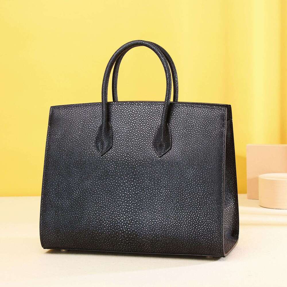 Fish Pearl New Smooth Pattern Classic 30 Large Capacity Handbag High-end Women's Bag