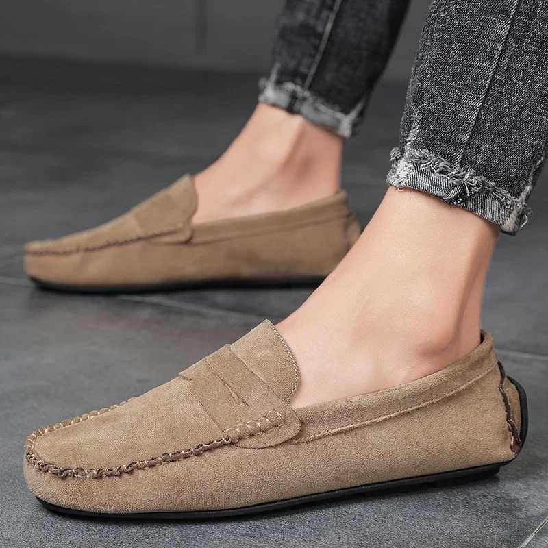 Fi Suede Leather Men Casual Shoes Comfortable Man Loafers Lightweight Lazy Boat Shoes Breathable Slip Man Driving Shoes XJ250614