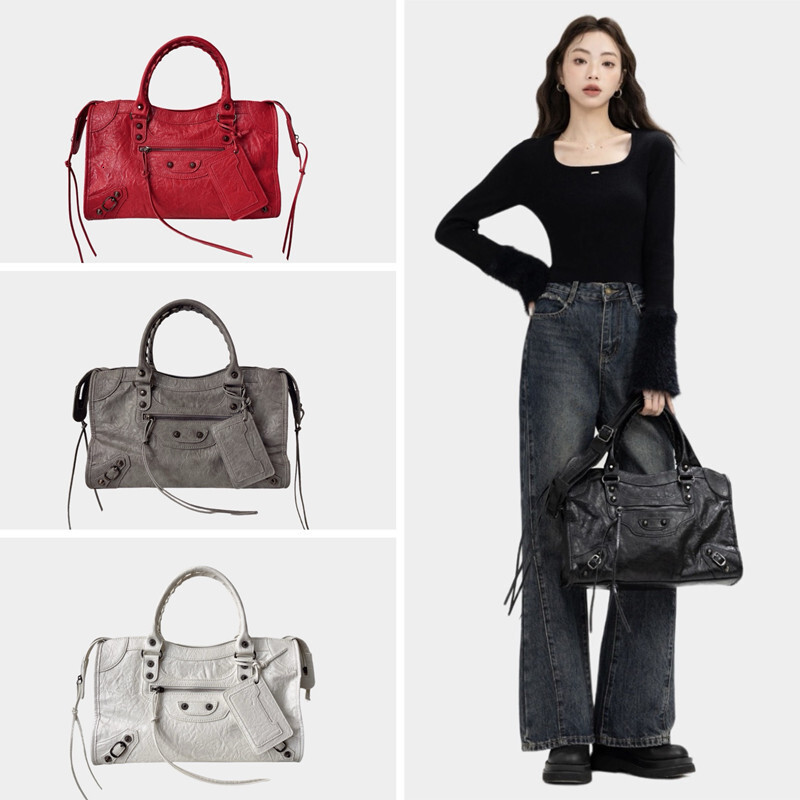 Free Shipping Designer Bag 2025 Paris Rivet Motorcycle Bag INS Hot Girl Bag French High-End Retro Trend Handbag Pillow Bag Single Shoulder Crossbody B