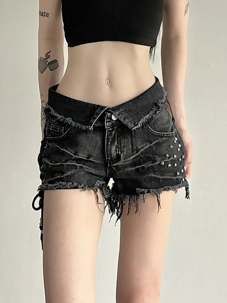 Punk Style Rivet Stitching Denim Shorts Black Low Rise Skinny Lace-Up Short Jeans Women Gothic Streetwear Y2K Distressed Shorts 250613