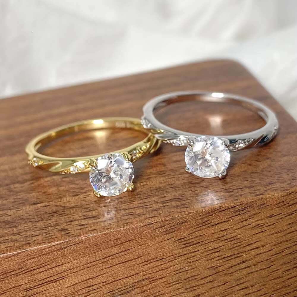 Waterproof Non Tarnish Classic Moissanite Ring S925 Inlaid High Quality 18K Gold Plated Fine Jewelry for Women