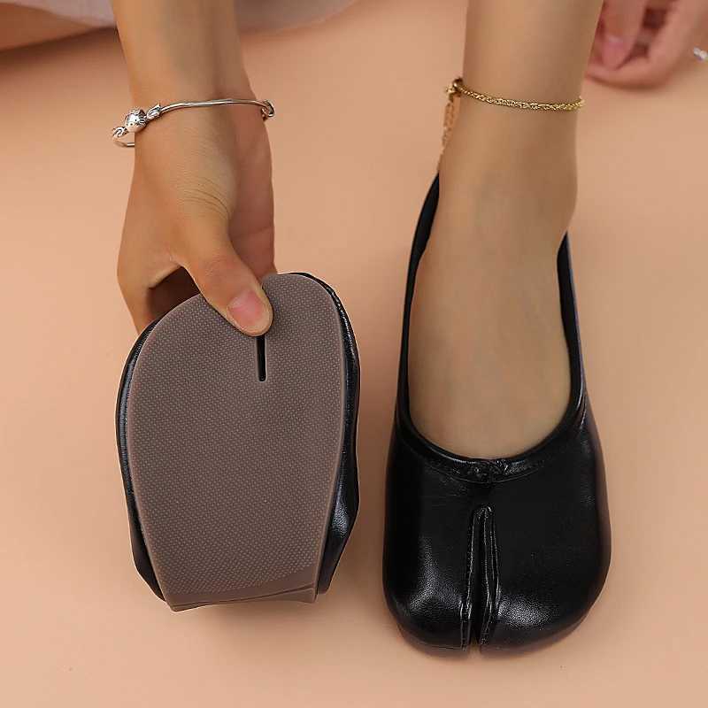 2025 Womens Leather Toe Separator Loafers Flat Comfortable Slip- Breathable Casual Shoes XJ250614