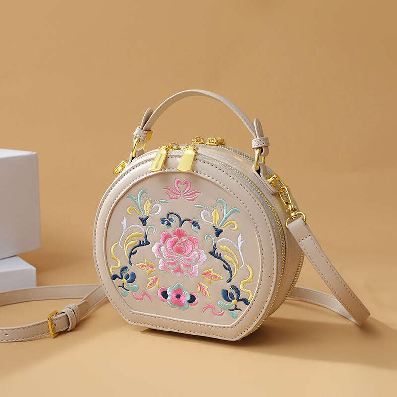 Niche Texture Embroidered Handbag New Fashion Chinese Style Crossbody Women Versatile Small Bag