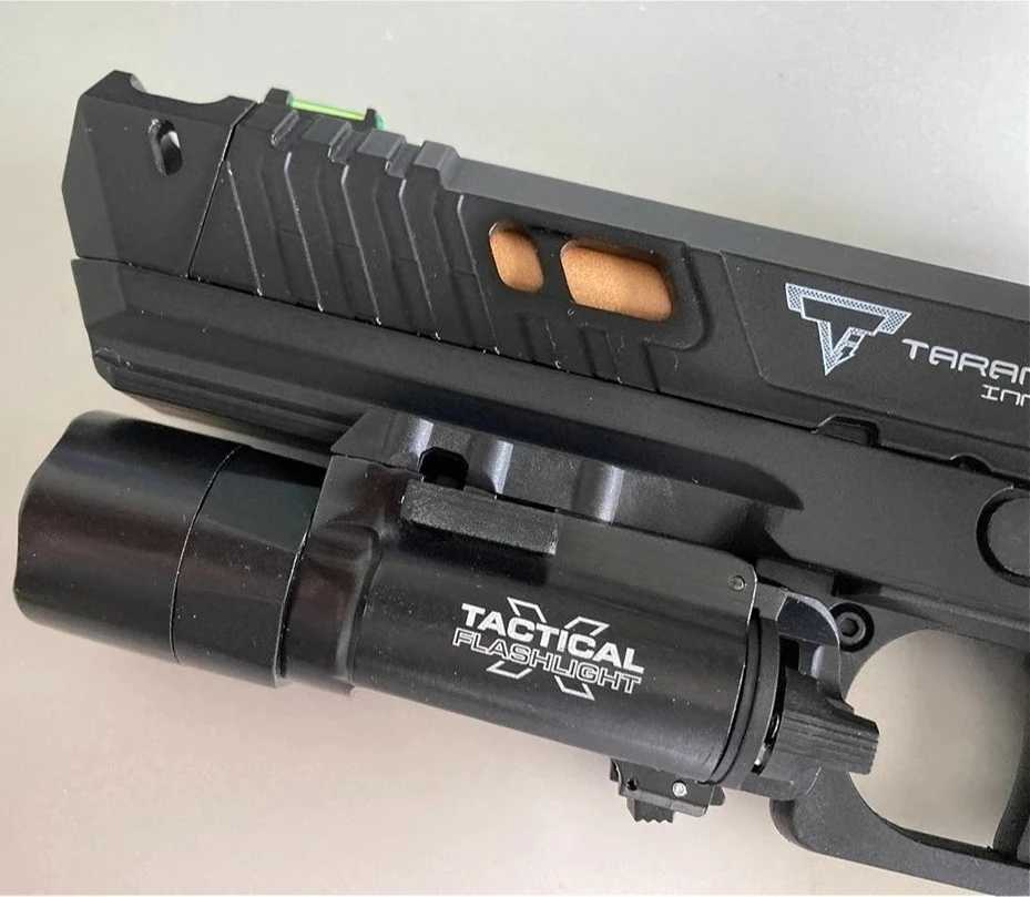 Tactical SF X300 Ultra Pistol Gun Light X300U 500 Lumens High Output Weapon Flashlight Fit 20mm Picatinny Weaver RailXJ250613