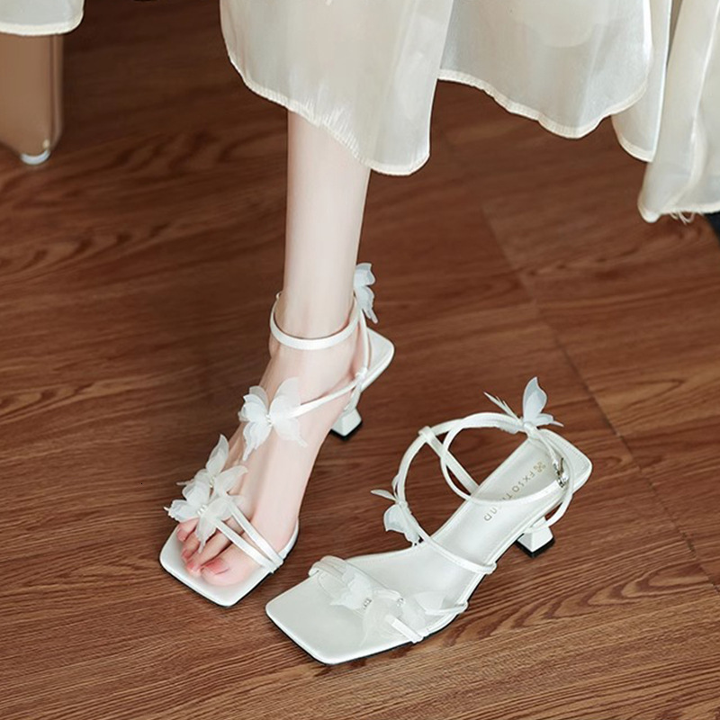 Ddmyoutdoor New Roman Thin Straps French Style White Strappy Sandals With Chunky Heels Fairy Shoes Summer Gentle And Suitable For Dresses Outdoor Shoe