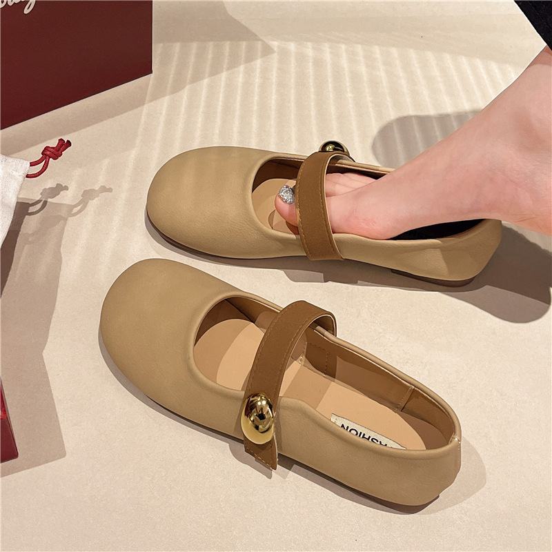 Ddmyoutdoor Spring New Elegant One Strap Buckle Fashionable Outdoor Casual Versatile Korean Style Closed Toe Single Shoes Outdoor Shoes