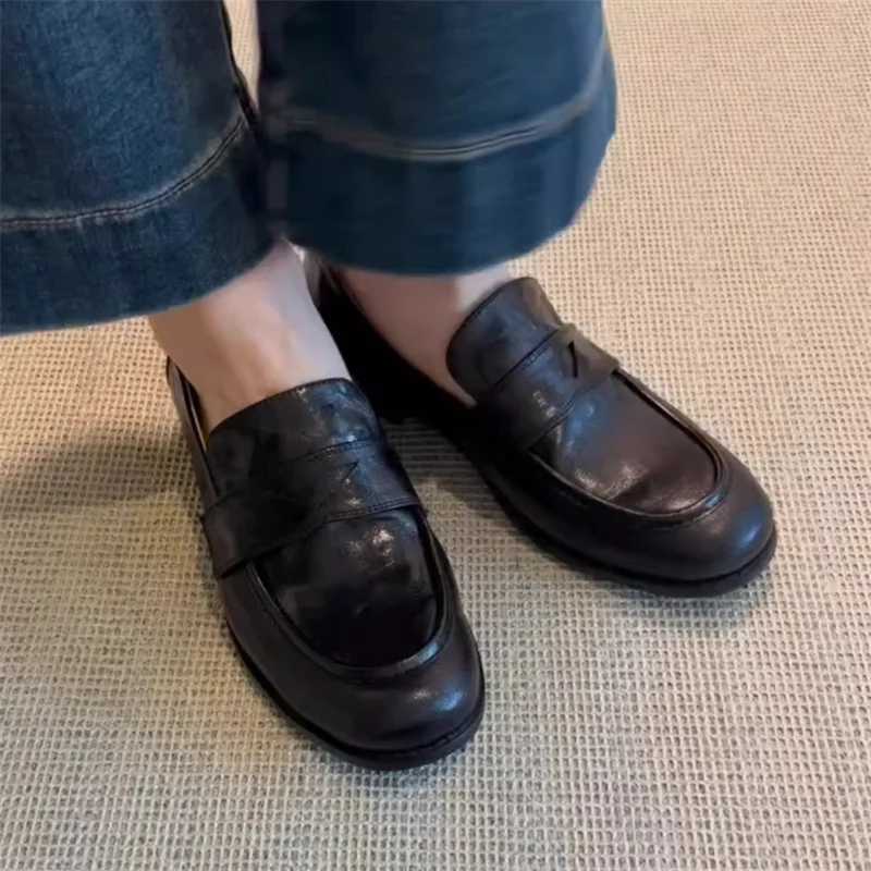 Spring Autumn Women Loafers Shoes Fi Classic Women New Walking Shoes Women Slip- British Casual Leather Shoes XJ250614