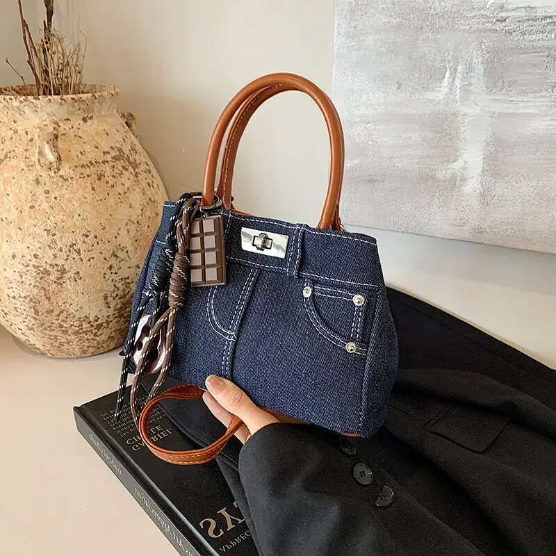 Designer Free Shipping Single Shoulder Bags Women Flap Square Bag Crossbody Cowboy Canvas Crescent Cross Bucket Free shipping