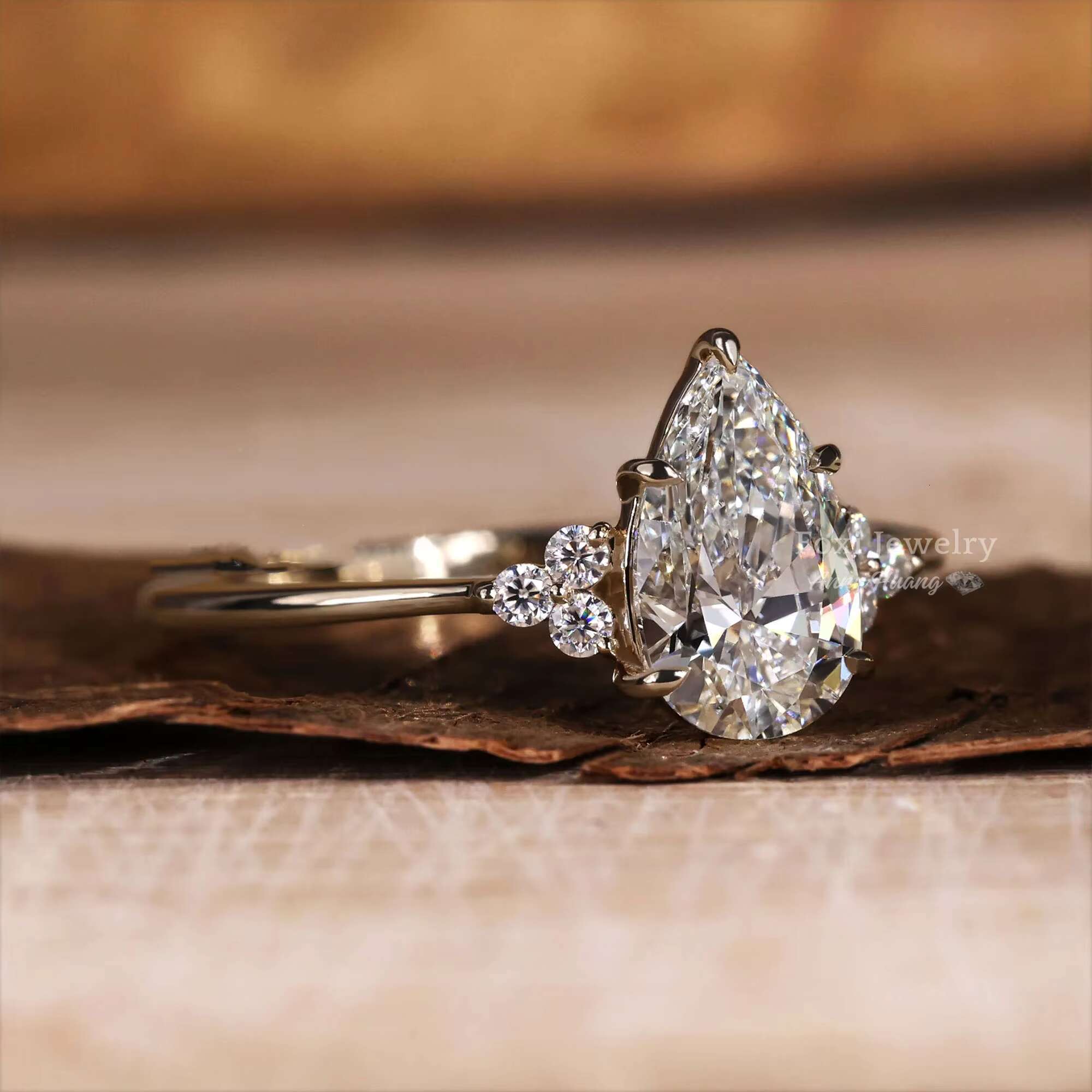 Solid 14K Yellow Gold 5 Prongs Setting VVS Moissanite Muse Engagement Ring Fine Jewelry 1.10 CT Pear Lab Grown Diamond Ring