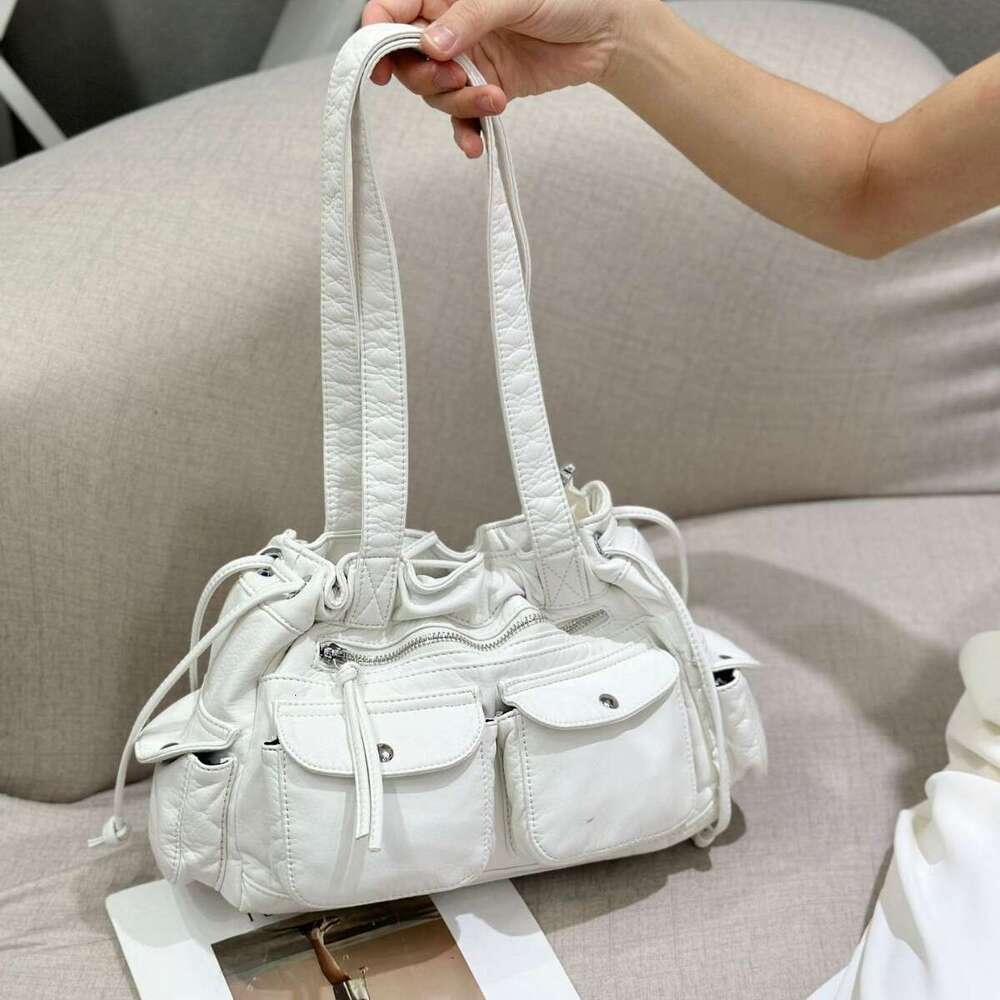2025 New Women's Fashion Washed Vintage Shoulder Versatile Large Capacity Tote Bag