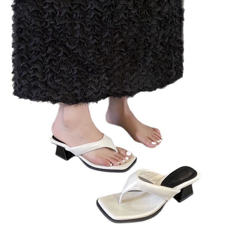 Ddmyoutdoor Ddmyoutdoor High End Niche Toe Post Women Summer Thick Soled Internet Celebrity New Fashion Silver Sandals For Outdoor Shoes Outdoor Shoes