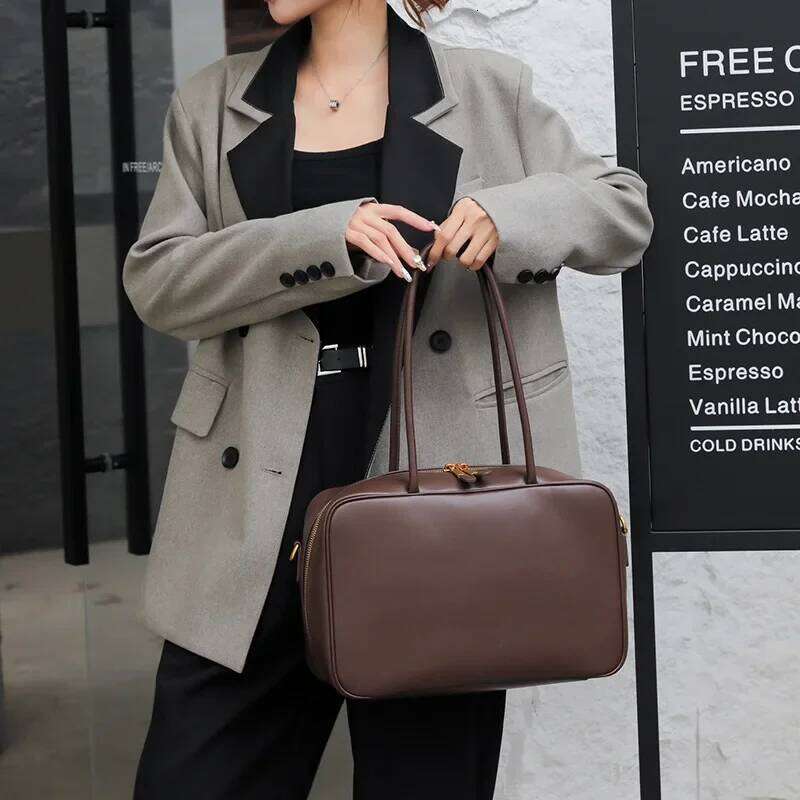 2024 New Women's Autumn/Winter Crossbody Niche Genuine Leather Shoulder Small Square Bag Polyester Lining Vintage Style