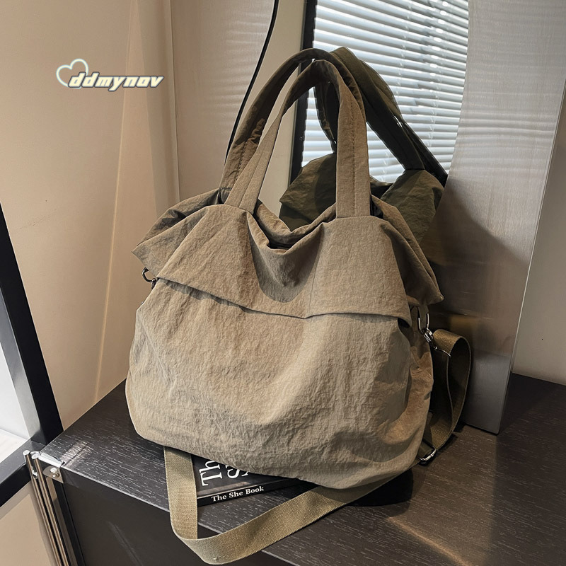 Korean Nylon Bucket for Women, Handheld Versatile Large Bag, Internet Celebrity Same Style Fashionable Shoulder Crossbody Bag Trend ddmynov