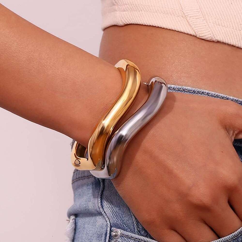 Chunky Gold Bangle Bracelets for Women,Trendy Thick Mixed Metal Bracelet Set Stack Wave Statement Bracelets,Charm Everyday Jewelry Accessories Gift