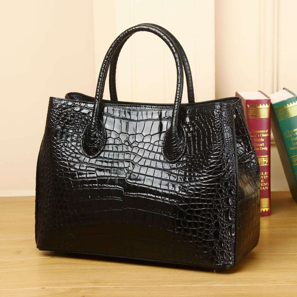 Large Pattern Crocodile Belly Capacity Top Layer Cowhide Handbag Shoulder Crossbody Fashionable Women's Bag