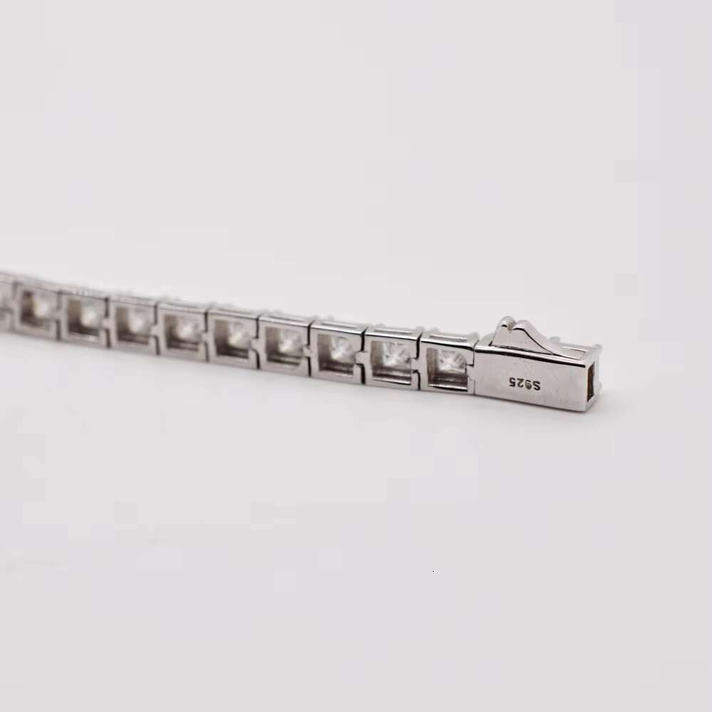 2025 Luxury 925 Sterling Silver Plated Moissanite Tennis Bracelet Classic Style Accessible for Men and Women