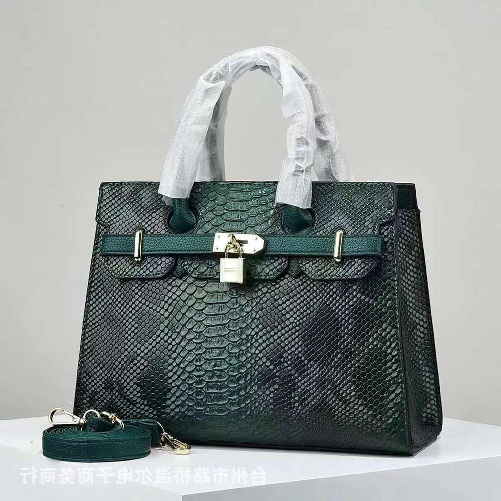 Designer Luxury Bag Bag Light Fashion Women S New Mom Bag Trendy Large Capacity Crocodile Pattern Single Cross Shoulder Handbag