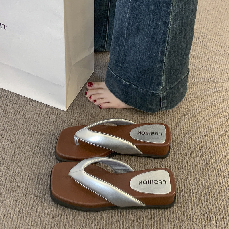 Ddmyoutdoor Toe Clip Flip Flops For Women Summer New Style With Skirts Beach Shoes High End Fashion Casual Sandals Outdoor Shoes