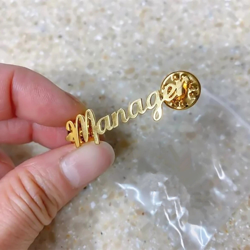 Custom Name Brooch for Women Men Personalized Stainless Steel Customized Pins Nameplate Brooch Women Wedding Jewelry Gift 250610