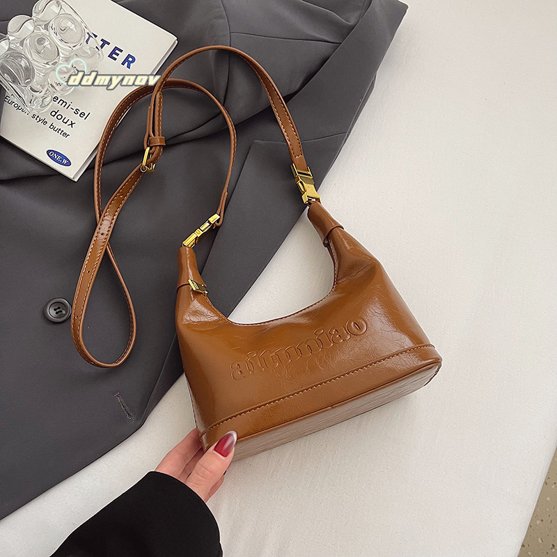 Red Small for Women 2025 New Fashion Trend Versatile Crossbody Super Popular Handheld Dumpling Bag ddmynov