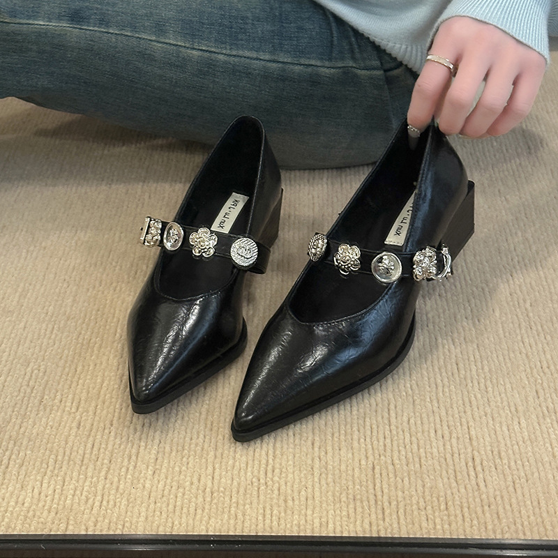 Ddmyoutdoor French Style Pointed Toe Women S With Chunky Heels New Shallow Mouth Commuter Metal Buckle White Mary Jane Shoes Outdoor Shoes