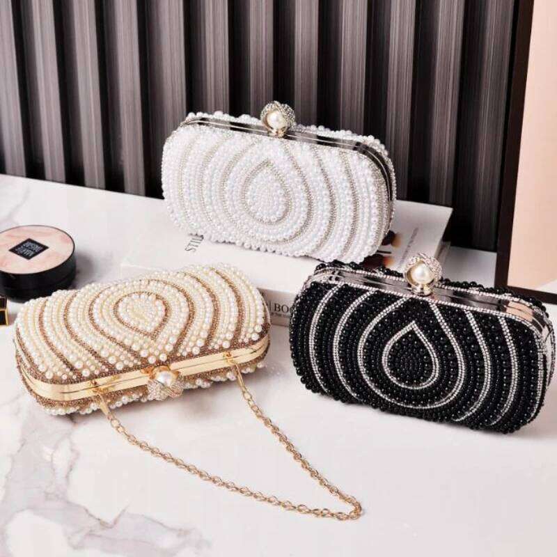 Hot Selling New Pearl Banquet Women's European And American Fashion Wedding Bag, Retro White Cheongsam Hand-Held Square Bag