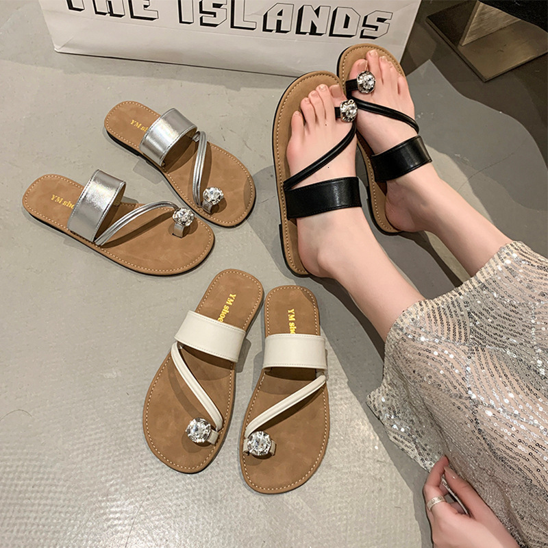 Ddmyoutdoor Rhinestone Toe Ring Beach Sandals Summer New High End Fashion Flat For Women Outdoor One Strap Slippers Outdoor Shoes