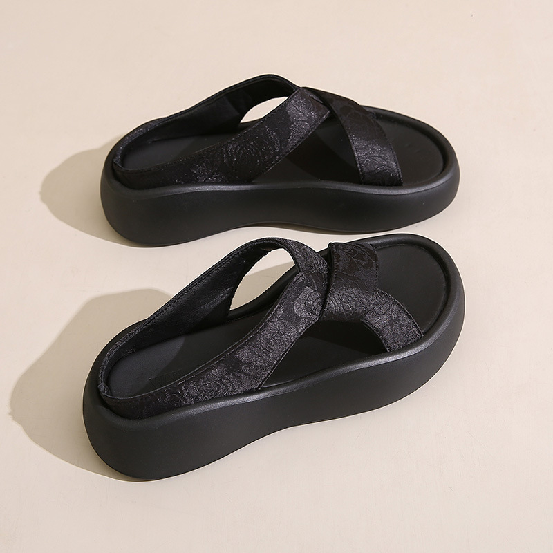 Ddmyoutdoor Women S Summer New Thick Soled Outdoor Beach Sandals Fashionable Maternity High End One Strap Slippers Outdoor Shoes