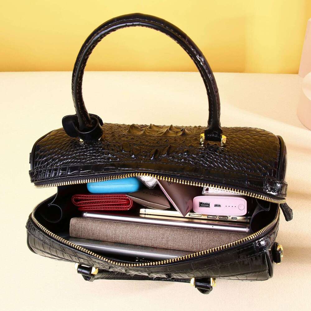 Women's Crocodile Skull Pattern High-end Ladies Handbag Fashion Classic Pillow Single Shoulder Crossbody Bag