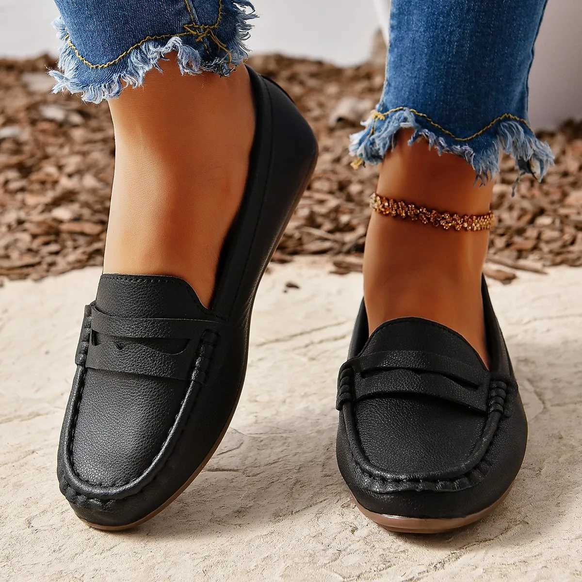 2025 New Women Shoes Flats Leather Sneakers Woman Casual Shoes Slip-Loafers Female Boat Shoes Big Size 44 XJ250614