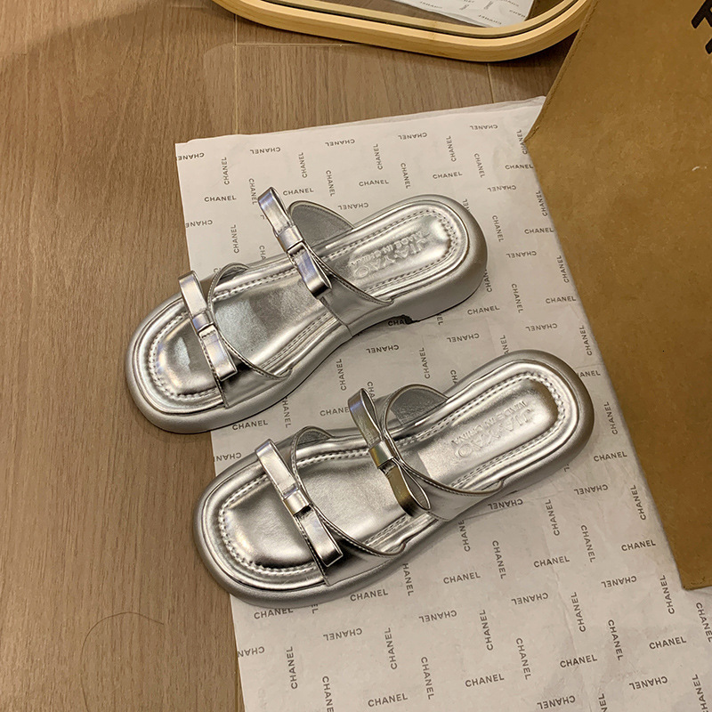 Ddmyoutdoor Silver Women S Slippers New Fashion Thick Sole Sandals High End Feel For Summer With Skirts Outdoor Shoes